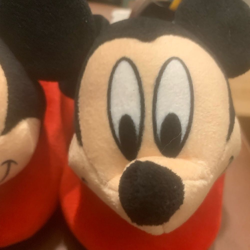 NWT Disney Kids Mickey Mouse Slippers - Picture 8 of 14